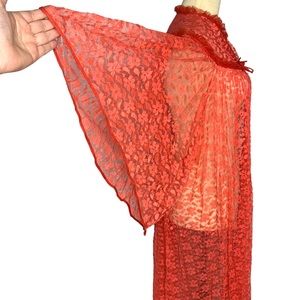 Vintage 60’s lace lounge robe, cover-up, S/M
